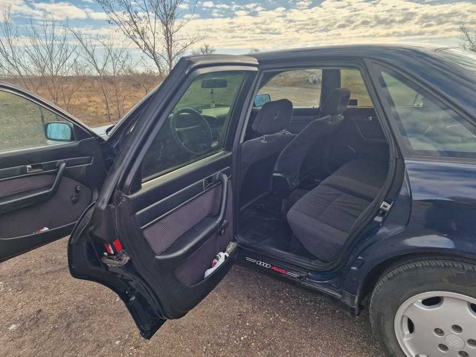 Продам Audi 100 c4 2.3