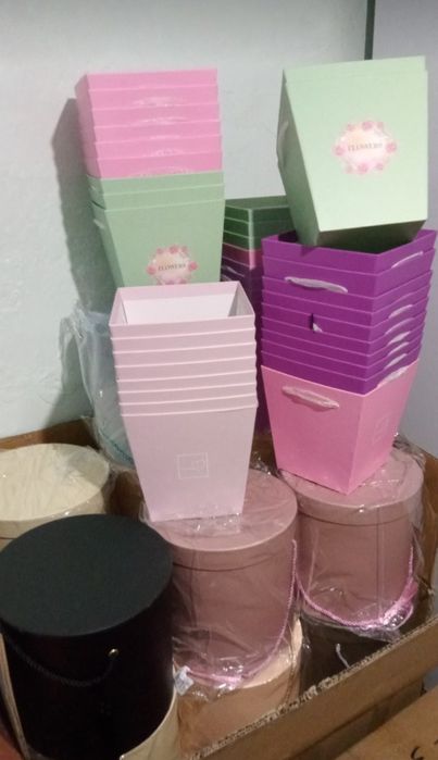 Продам подарочные коробки