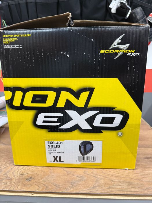 Каска Scorpion Exo 491 Solid Glossy Black