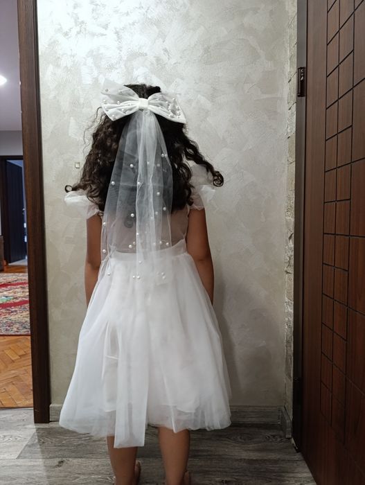 Детска булчинска рокля