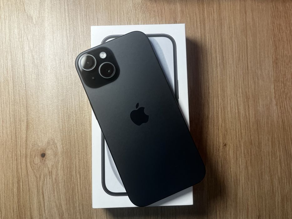 iPhone 15 128GB Като нов 100% Бат 8 цикъла Гаранция