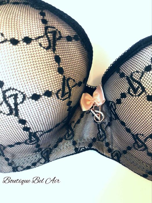 Луксозен сутиен Victoria's secret + подарък презрамки Victoria secret