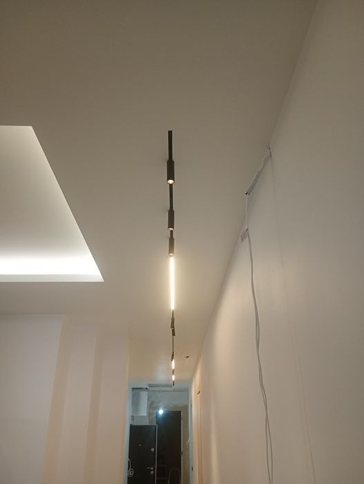 Electrician , Prestări servicii