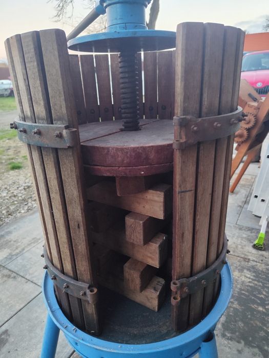 Teasc cu clichet făcut la (Sebeș- Alba), robust  ei in stare perfecta