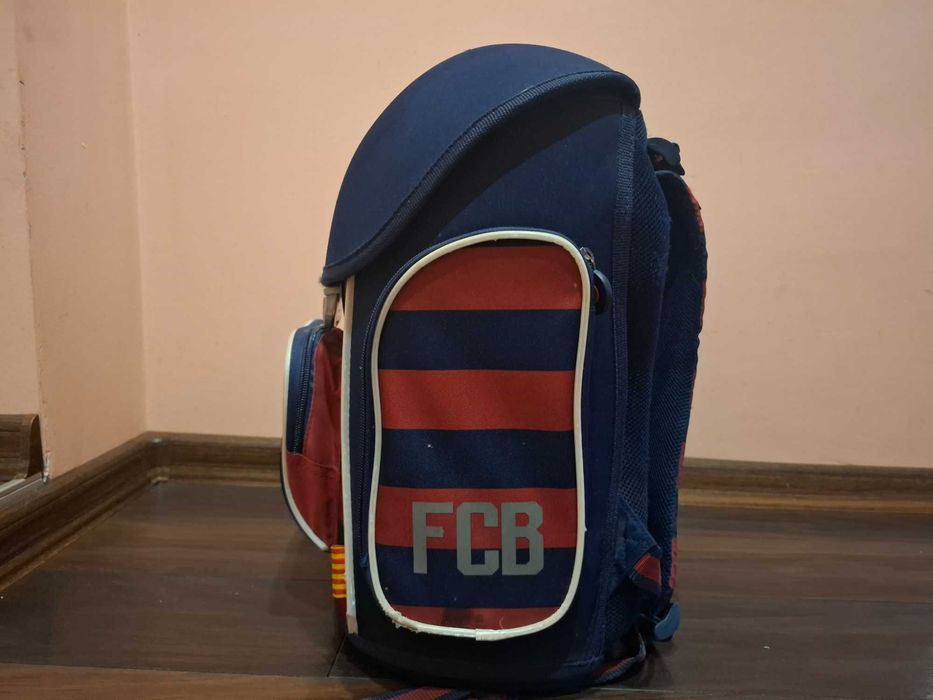 Раница за училище на барселона