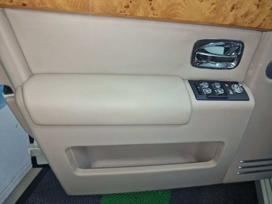 Interioare Reconditionare Piele Rols Royce