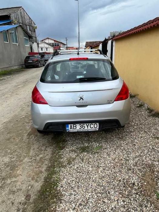 Dezmembrez Peugeot 308 1.6 Hdi 9hr 112 cai 6 trepte 30000 km din 2012