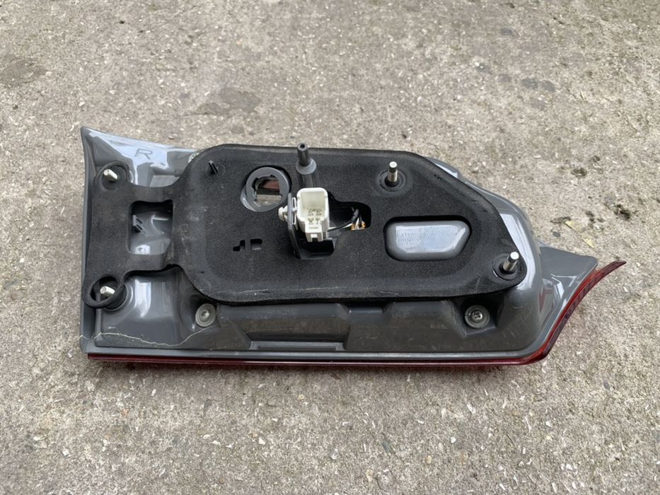 Стоп за Toyota Corolla E16 face 2017