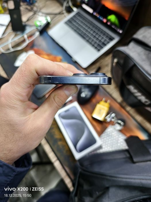 iPhone 15 pro max natural va blue 256gb