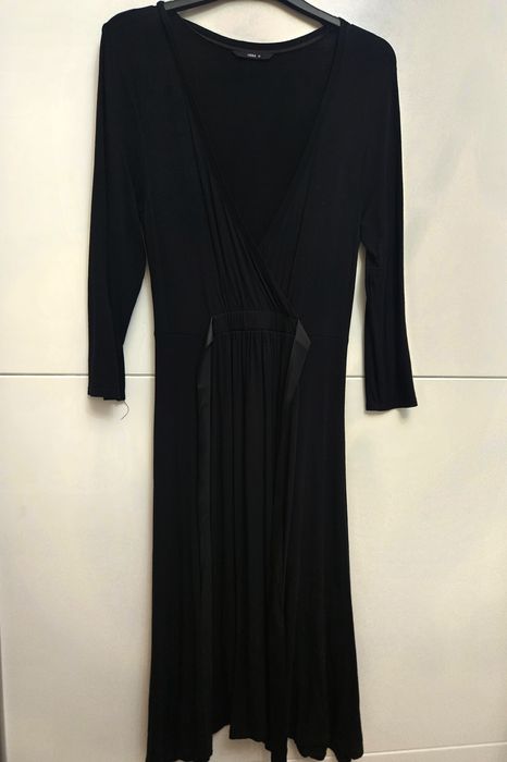 Rochie neagra lungime medie