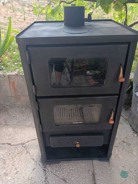 Камина Прити с водна риза 17kW + аксесоари