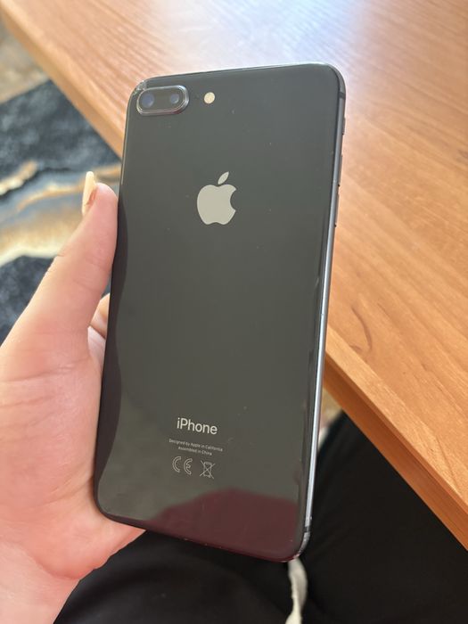 Продам Iphone 8 plus