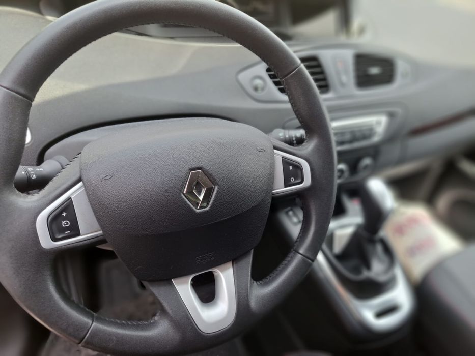 Renault Scenic 1.5dci 110cp AF 2012 cutie automata 150k km in crestere