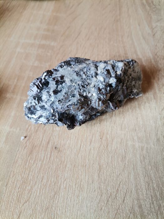 Естествен Родопски кристал