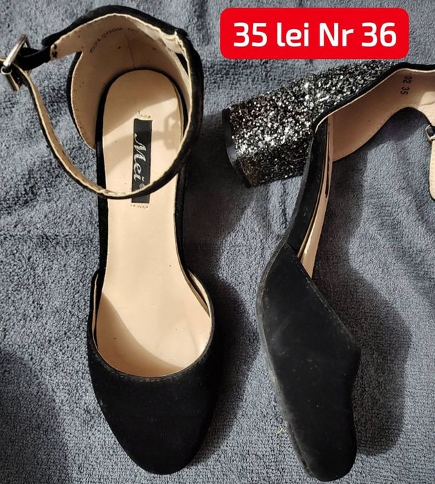Geaca impermeabila,sandale,pantofi și cosmetice,machiaje