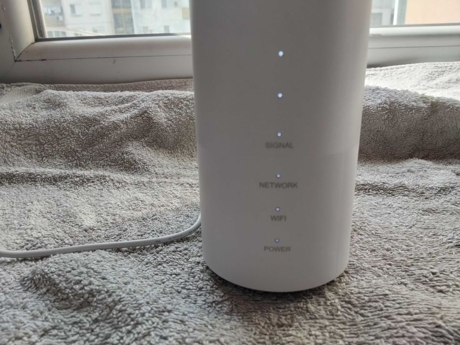 последен модел 5G рутер за сим карти на Иетел-чисто нов