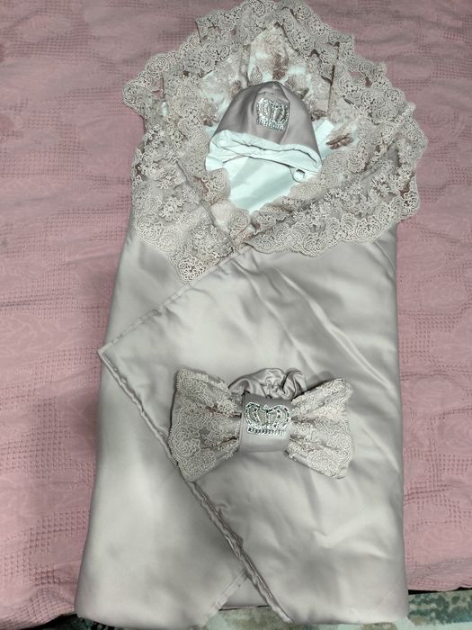 Продам конверт на выписку