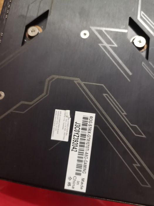 Placă video Gtx1070ti 8gb  Asus ROG Rgb