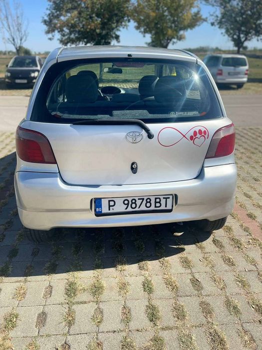 Toyota Yaris бензин