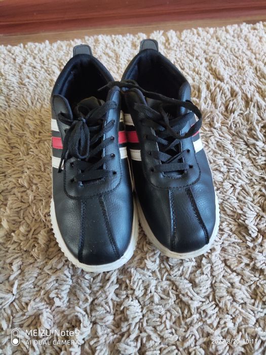 Кроссовки 36 размер