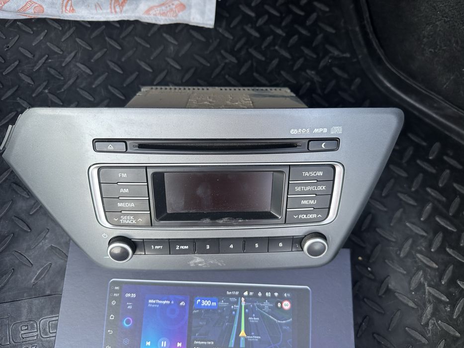 Магнитола Kia Rio 2015г