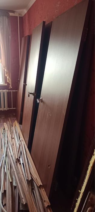 Отдам даром межкомнатные двери, крагис.