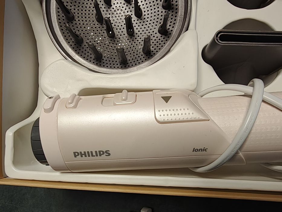 Perie de coafat Philips Ionic