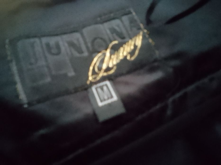 Дамска пола на Jonona