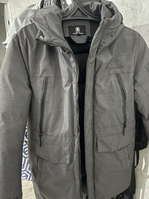 Продам куртку для мальчика