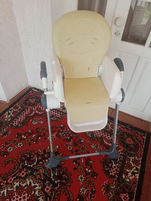 Detskiy ovqatlanadigan stol