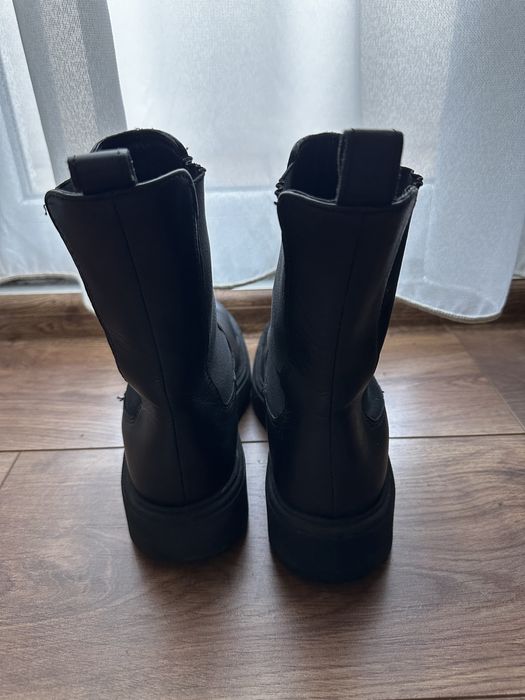 Боти от естествена кожа Gino Rossi