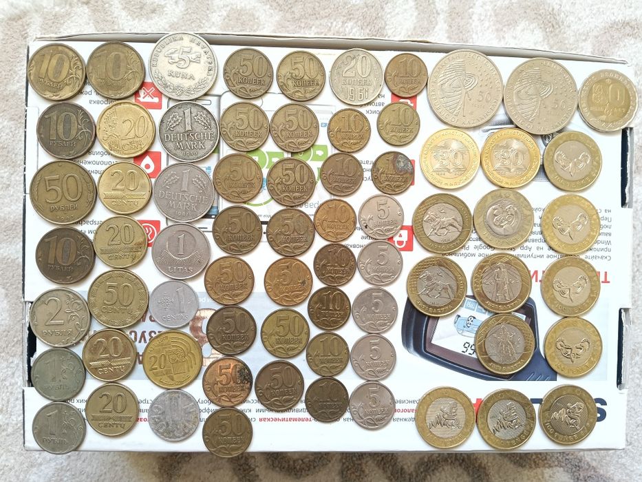 Продам монеты старые