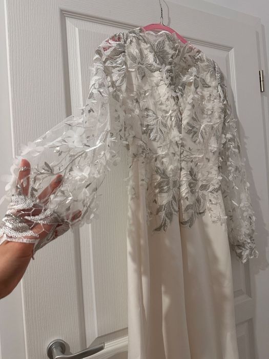 Rochie de mireasa marimea XS-S, ofer voal cadou