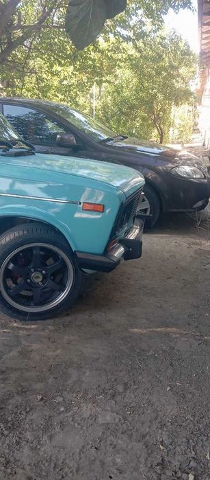 Vaz 2106 sotiladi