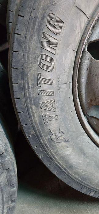 Продам шины 275 .70.R22.5