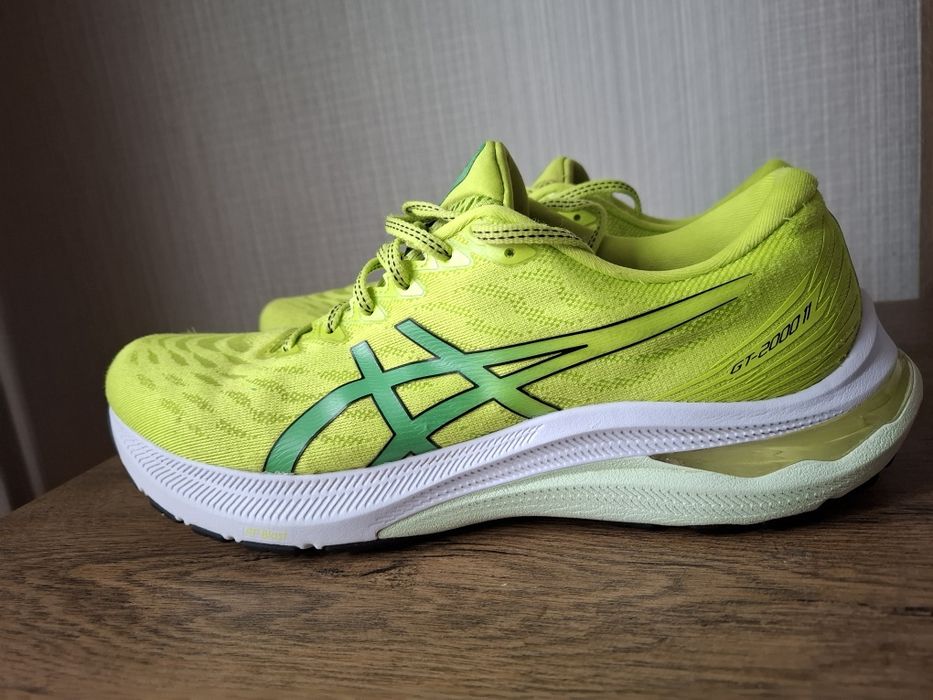 Asics gel 2000 маратонки 46 номер.