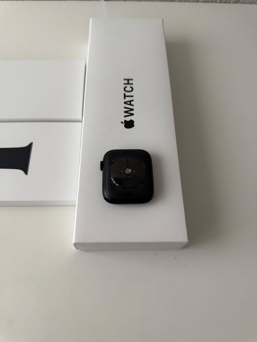Apple Watch SE 2 44mm