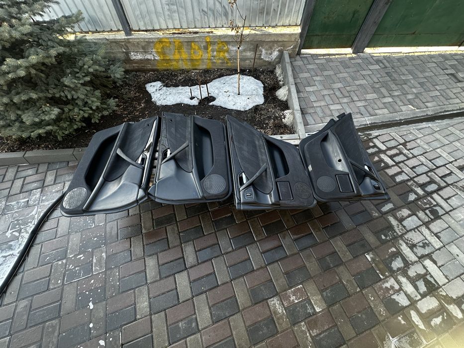 Дверные обшивки,мерседес w210