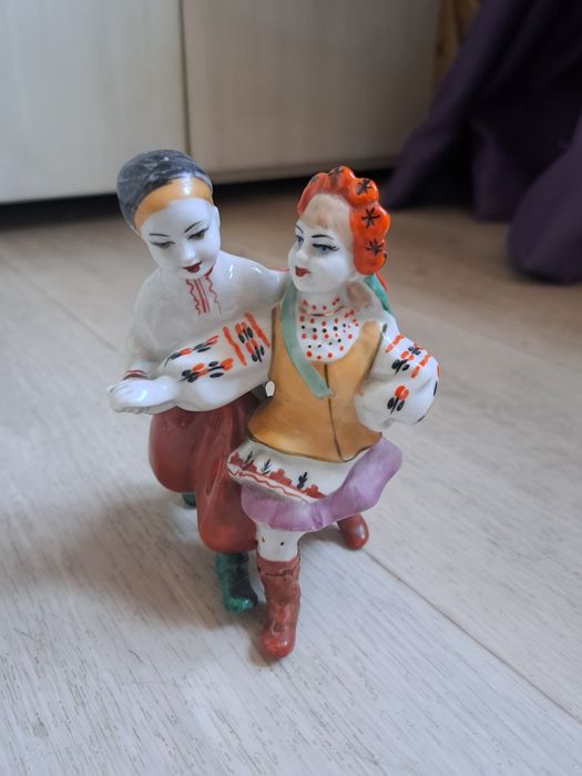 Продам советскую статуэтку