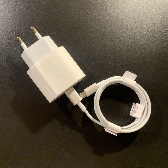 Зарядка на Айфон оригинал комплект