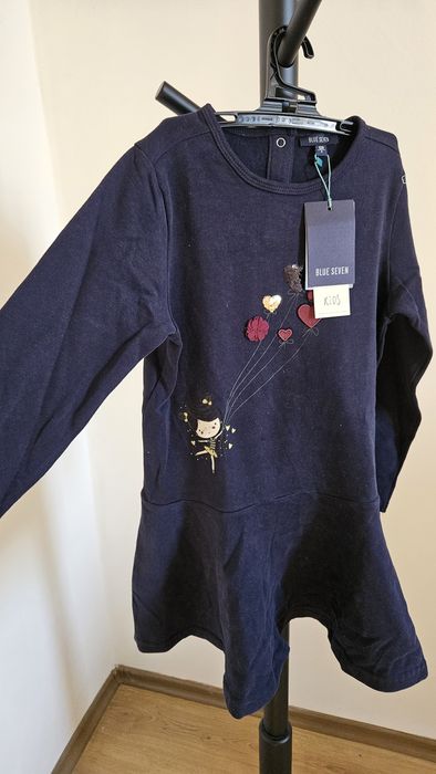 Нова рокля размер 128см