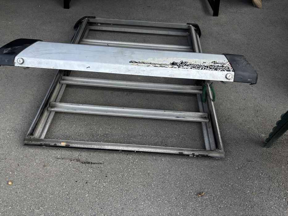 Багажник. Toyota ipsum original