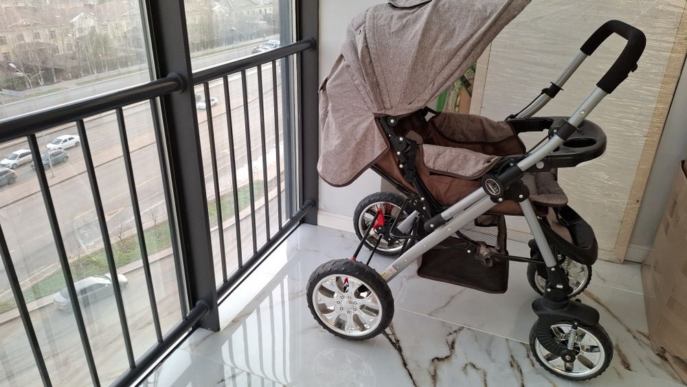 Продам детскую коляску