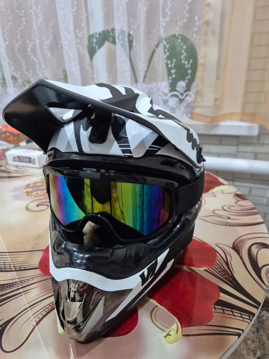 Шлем кроссовый FOX с очками