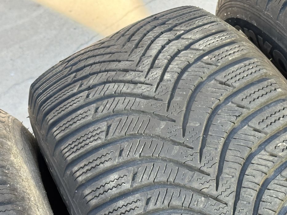 215/65/R16 Hankook Winter 4бр зимни dot2919