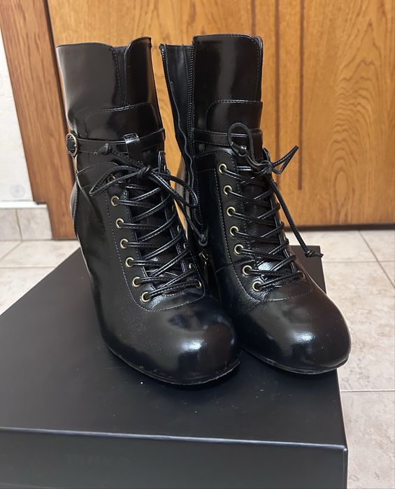 Боти от естествена кожа Pinko