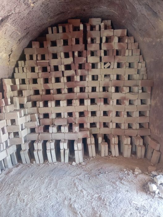 Standart gʻishtlar bor adborni sifati zoʻr kelishtirib etib beramiz