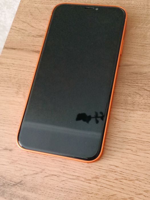 Продам Айфон ХР в корпусе 17 pro