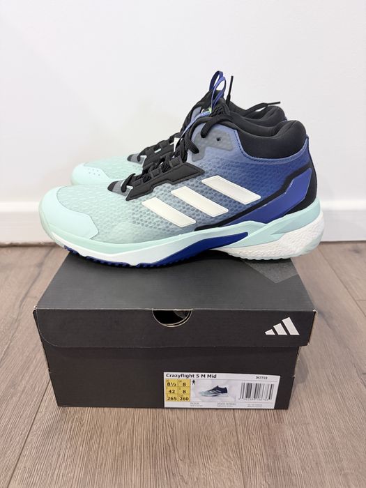 Adidas Crazyflight 5 M Mid (modelul IH7719)