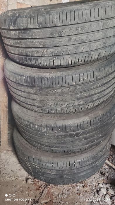 Продам шины 235/50/R19